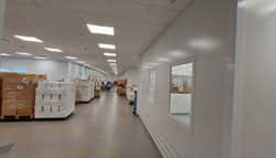 Construction of clean rooms in the center of an active factory